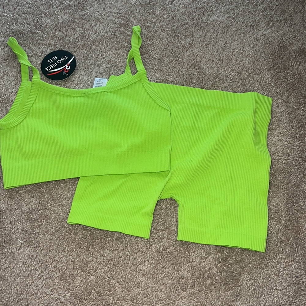 Seamless Short Set - Picture 3 of 3